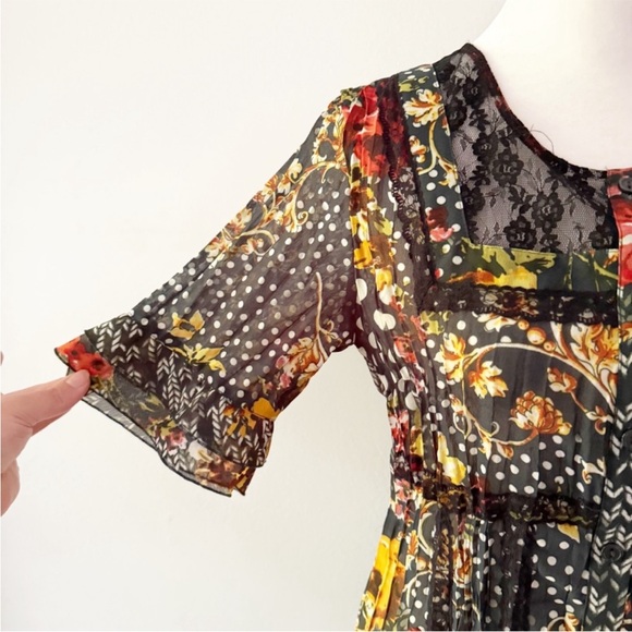 Vintage Women Y2K Floral Lace Bell Button Down Top Small Whimsigoth Fairy Grunge - Picture 3 of 7